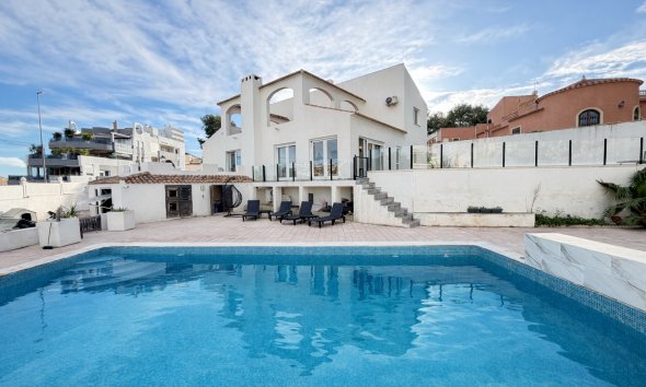 Resale - Villa - Orihuela Costa - Villamartin