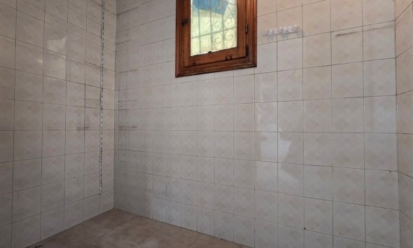 Resale - Villa - Torrevieja - El Chaparral