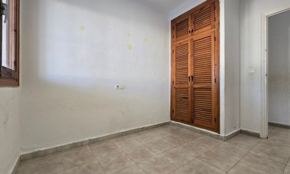 Resale - Villa - Torrevieja - El Chaparral