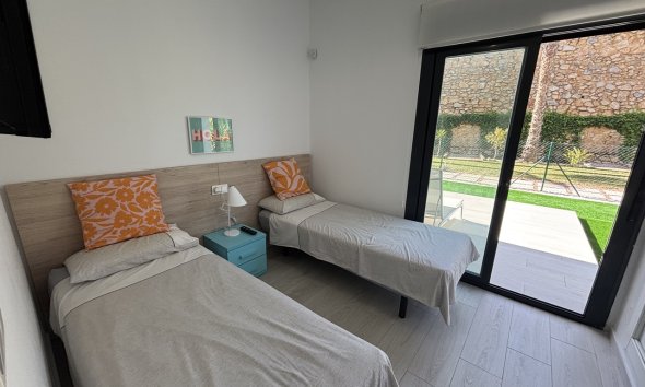 Resale - Apartment - Orihuela Costa - Villamartin