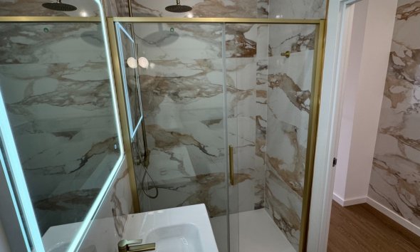 Resale - Apartment - Orihuela Costa - Punta Prima