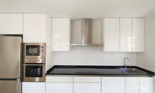 Resale - Apartment - Orihuela Costa - Los Dolses