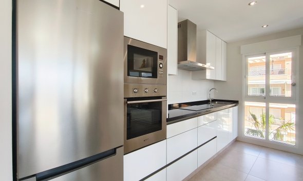 Resale - Apartment - Orihuela Costa - Los Dolses