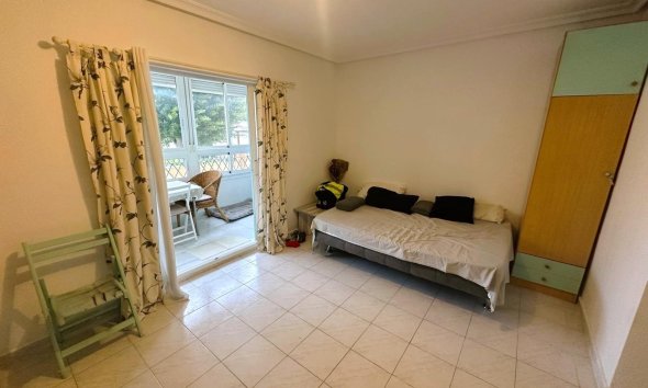 Resale - Apartment - Torrevieja - La Mata