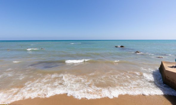 Resale - Apartment - Torrevieja - La Mata