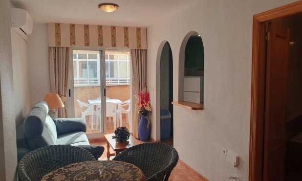 Resale - Apartment - Torrevieja - Estacion de autobuses