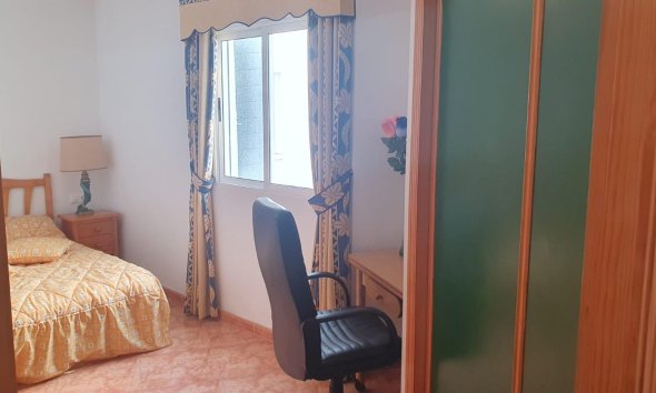 Resale - Apartment - Torrevieja - Estacion de autobuses