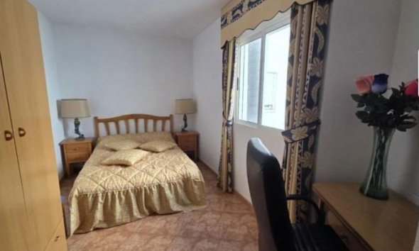Resale - Apartment - Torrevieja - Estacion de autobuses
