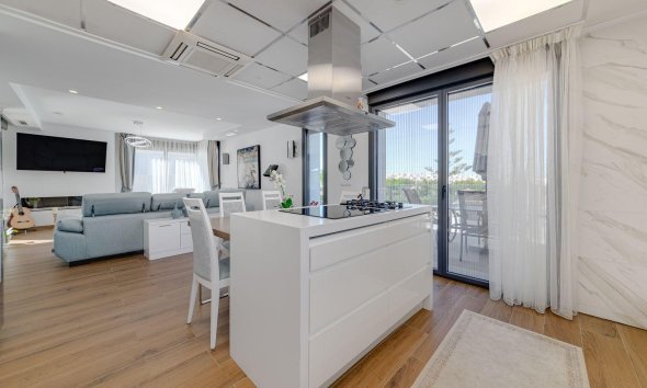 Resale - Villa - Torrevieja - Los Balcones