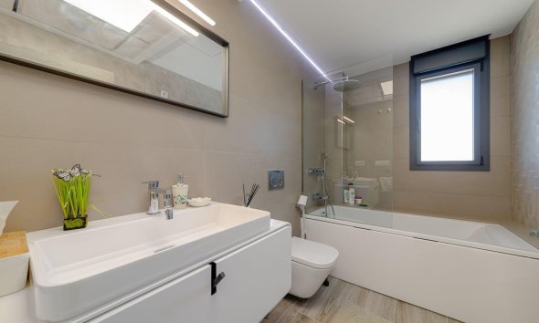 Resale - Villa - Torrevieja - Los Balcones