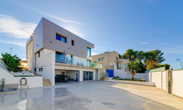 Resale - Villa - Torrevieja - Los Balcones