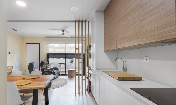 Resale - Apartment - Torrevieja - Torrelamata - La Mata