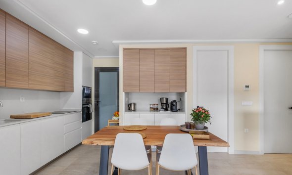 Resale - Apartment - Torrevieja - Torrelamata - La Mata