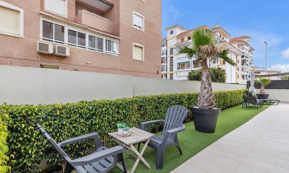 Resale - Apartment - Torrevieja - Torrelamata - La Mata