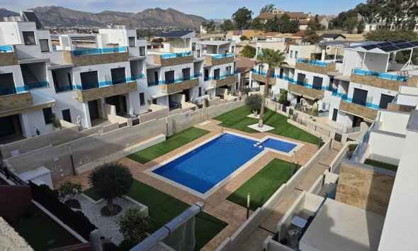 New Build - Terraced house / Townhouse - Bigastro - pueblo