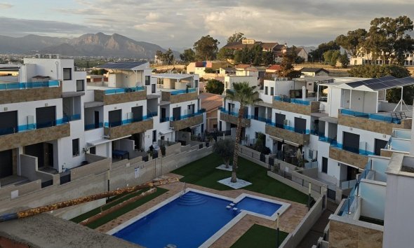 New Build - Terraced house / Townhouse - Bigastro - pueblo