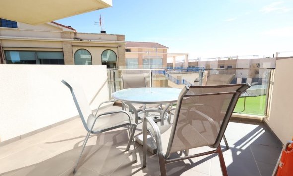 Resale - Apartment - Orihuela Costa - La Zenia