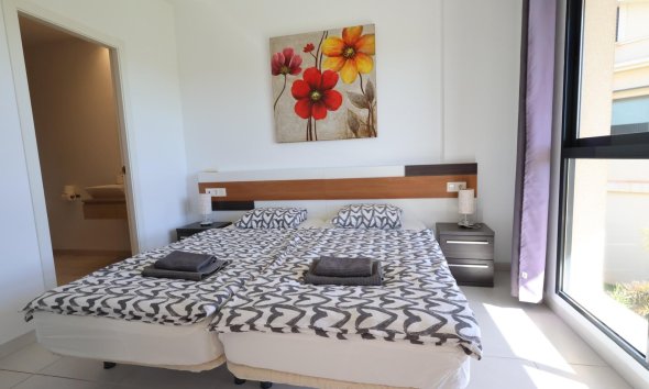 Resale - Apartment - Orihuela Costa - La Zenia