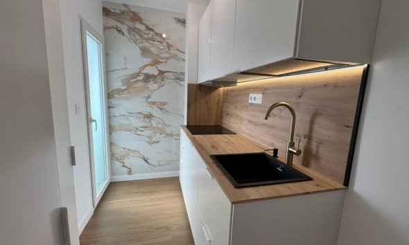 Resale - Apartment - Torrevieja - Punta prima