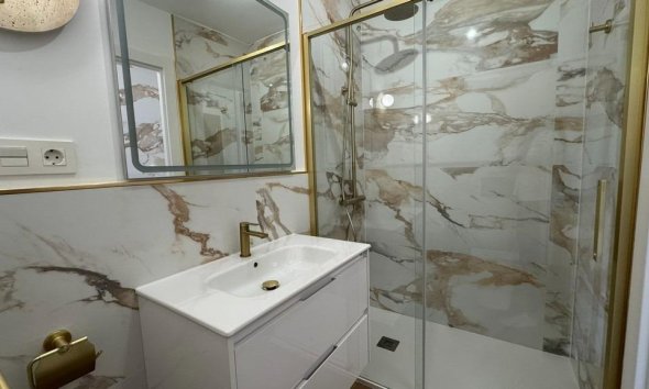 Resale - Apartment - Torrevieja - Punta prima