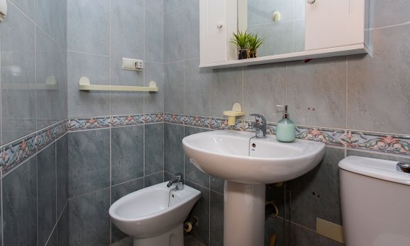 Rynek Wtórny - Apartament - Torrevieja - Playa Los Locos