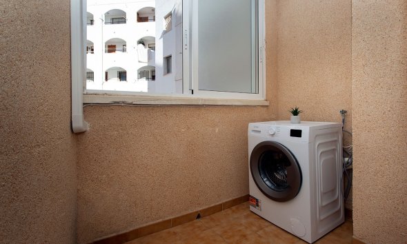 Rynek Wtórny - Apartament - Torrevieja - Playa Los Locos