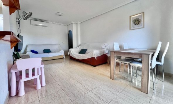 Resale - Bungalow - Pilar de la Horadada - RioMar