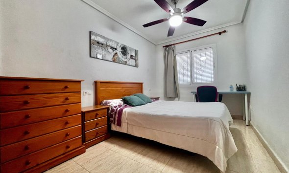 Resale - Bungalow - Pilar de la Horadada - RioMar