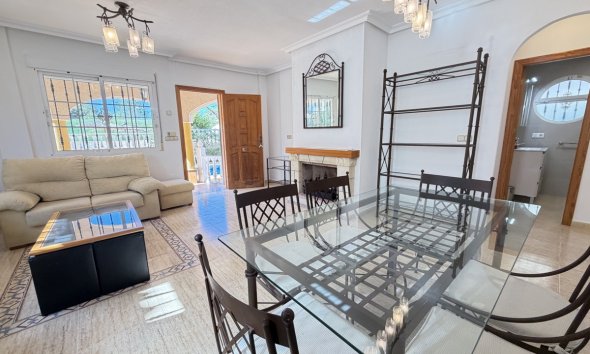 Resale - Villa - Orihuela Costa - Villamartin