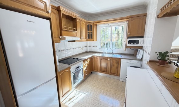 Resale - Villa - Orihuela Costa - Villamartin