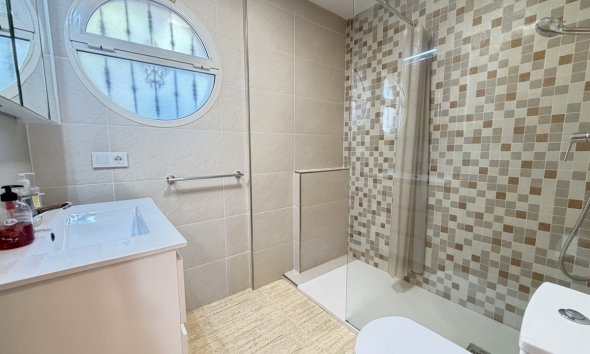 Resale - Villa - Orihuela Costa - Villamartin