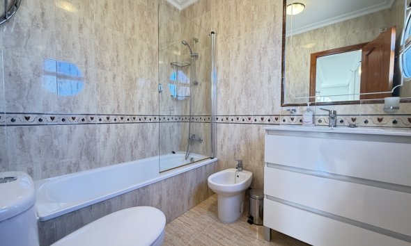 Resale - Villa - Orihuela Costa - Villamartin