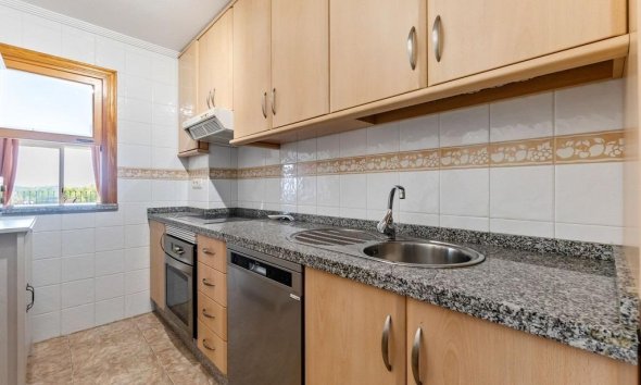 Resale - Apartment - Orihuela Costa - Campoamor