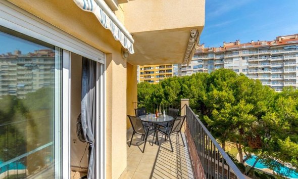 Resale - Apartment - Orihuela Costa - Campoamor
