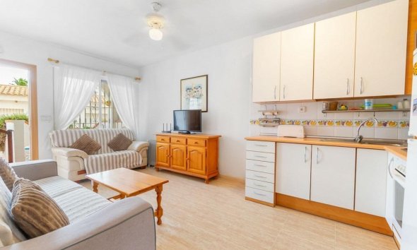 Resale - Apartment - Orihuela Costa - Aguamarina