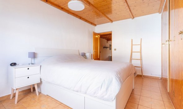 Rynek Wtórny - Willa - Hondón de las Nieves