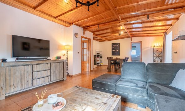 Rynek Wtórny - Willa - Hondón de las Nieves