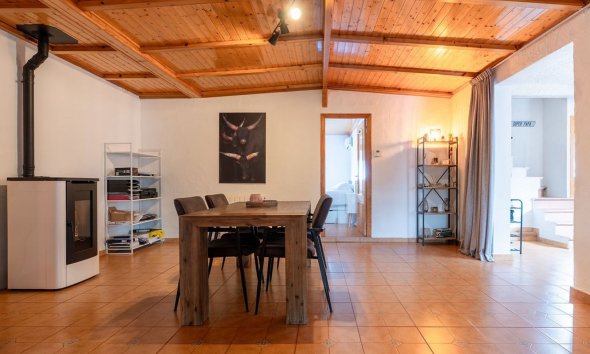 Rynek Wtórny - Willa - Hondón de las Nieves