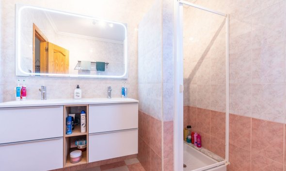 Rynek Wtórny - Willa - Hondón de las Nieves