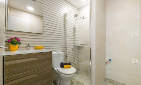 Resale - Apartment - Torrevieja - Estacion de autobuses