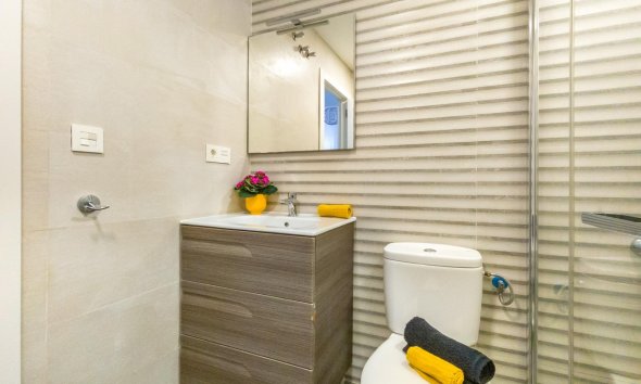 Resale - Apartment - Torrevieja - Estacion de autobuses