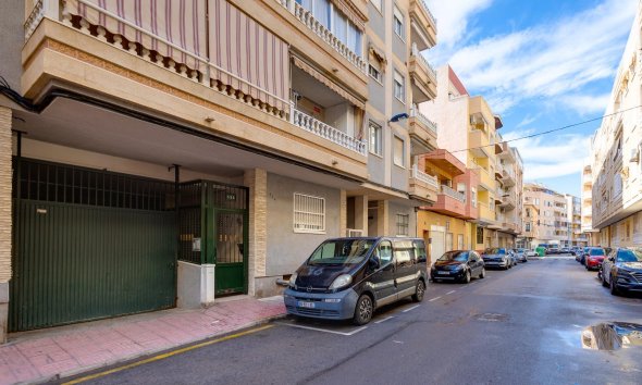 Resale - Apartment - Torrevieja - Playa del cura