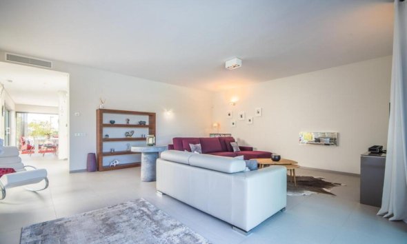 Resale - Villa - Orihuela Costa - Las Colinas Golf