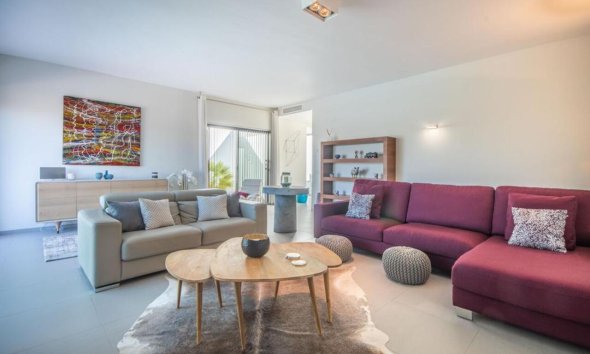 Resale - Villa - Orihuela Costa - Las Colinas Golf