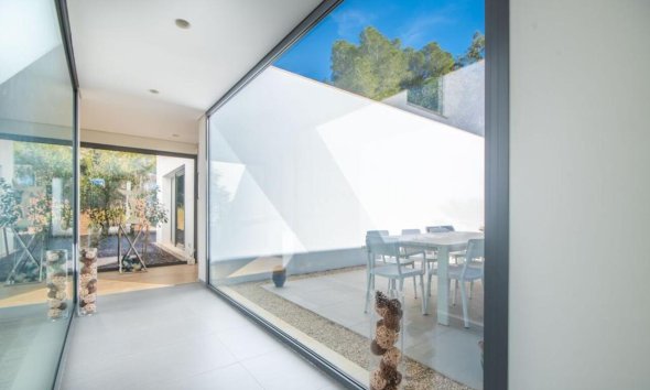 Resale - Villa - Orihuela Costa - Las Colinas Golf