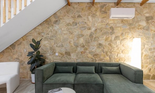 Resale - Terraced house / Townhouse - Torrevieja - Centro - Muelle Pesquero