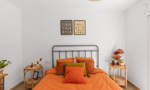 Resale - Terraced house / Townhouse - Torrevieja - Centro - Muelle Pesquero