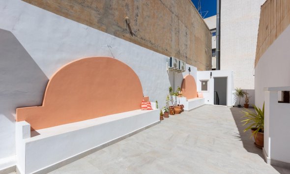 Resale - Terraced house / Townhouse - Torrevieja - Centro - Muelle Pesquero