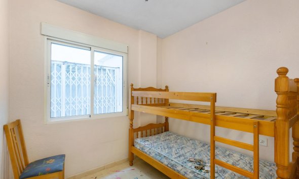 Resale - Apartment - Torrevieja - Centro - Muelle Pesquero