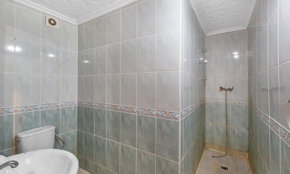 Resale - Apartment - Torrevieja - Centro - Muelle Pesquero